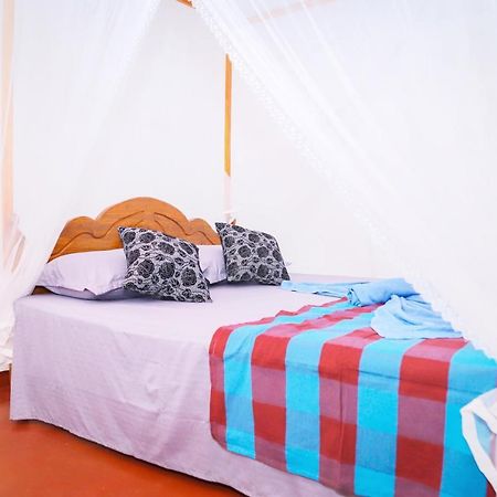 Bed and Breakfast Mango Shade Мирисса Экстерьер фото