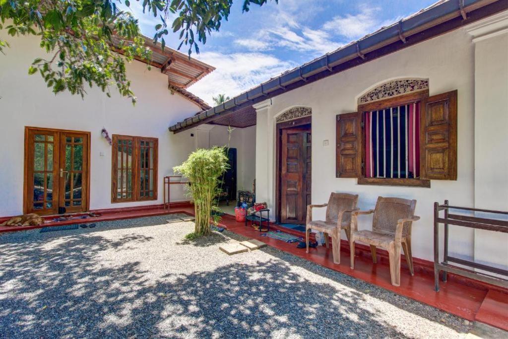 Bed and Breakfast Mango Shade Мирисса Экстерьер фото