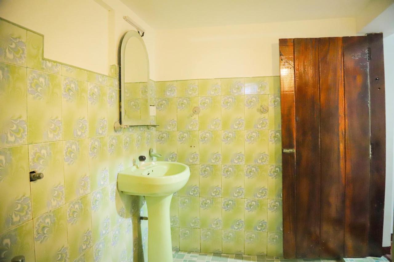 Bed and Breakfast Mango Shade Мирисса Экстерьер фото